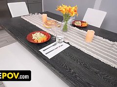 Hundestellung, Mutti, Pov, Muschi, Rasiert, Stiefmutter, Scherzbold, Tanga