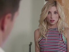 Baby sitter, Grosse bite, Blonde, Gorge profonde, Faciale, Hd, Petite femme, Jouets