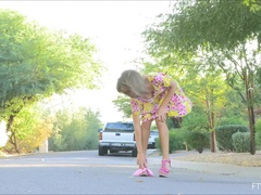 Robe, Talons, Massage, Masturbation, Monstre, Public, Solo, Gicler