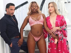 Impressive FFM fuck with hot dolls Diana Grace and Tessa Thomas