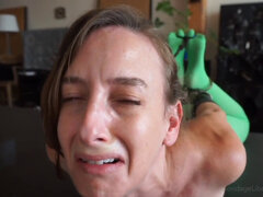 Elise Graves endures being tortured by a fucking machine