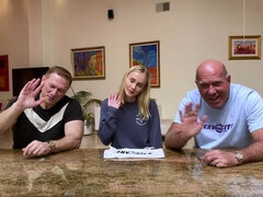 Hinter den kulissen, Grosser arsch, Grosser schwanz, Grosse titten, Blasen, Lecken, Muschi, Titten