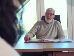 Braunhaarige, Handjob, Lecken, Piercing, Muschi, Student, Tätowierung, Lehrer