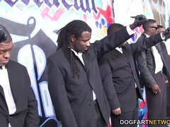 Grote kont, Grote lul, Rondborstig, Zwart, Groepseks, Natuurlijke tieten, Douche, Tieten likken