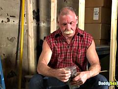 Cum Loving Daddys Fat Cigar - Scott Reynolds