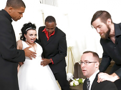 Gros cul, Grosse bite, Gros seins, Sucer une bite, Cocu, Tir de sperme, Interracial, Mariage