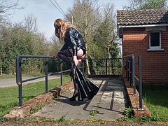 Amateur, Beauté, Britannique, Travestis, Européenne, Latex, De plein air, Public