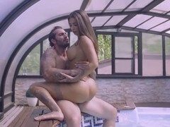 Tir de sperme, Gym, Fille latino, De plein air, Piscine, Public, Chatte