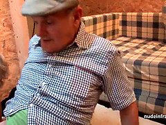 Enthousiasteling, Sperma in mond, Sperma shot, Sperma in gezicht, Hd, Man man vrouw, Moeder, Trio