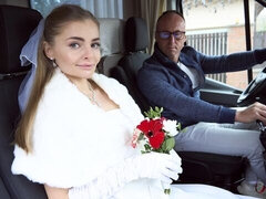 Gros cul, Grosse bite, Mariée, Queue, En levrette, Seins naturels, Adolescente, Nénés