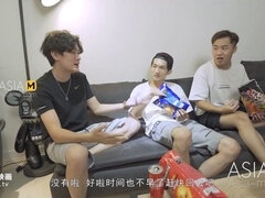 Asiatique, Gros cul, Sucer une bite, Célébrité, Cousine, Tir de sperme, Fait maison, Strapon