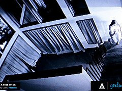 Большая жопа, Большие сиськи, Лесбиянка, Лизание, Трусики, Жесткий секс, Резина, Порка