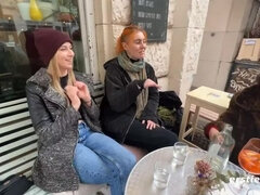 Amateur, Derrière les coulisses, Blonde, Brunette brune, Allemand, Lesbienne, Tatouage, Jouets