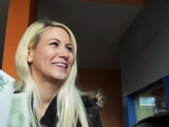 Blondine, Blasen, Unschuldig, Geld, Pov, Öffentlich