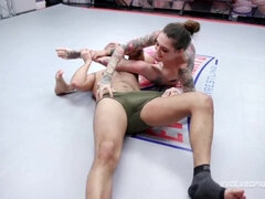 Morena, Tetona, Sexo duro, Desnudo, Realidad, Sexo fuerte, Tetas, Lucha