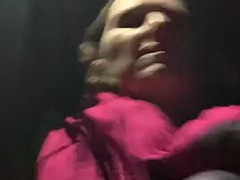 Tetas grandes, Británico, Despelote, Pezones, Al aire libre, Público, Realidad, Tetas