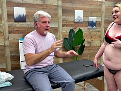 Grosse titten, Blondine, Pummelig, Schwul, Küssen, Massage, Titten, Spielzeuge