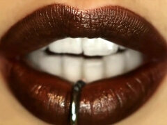 Grote kont, Grote mammen, Rondborstig, Pompom meid, Vingeren, Natuurlijke tieten, Roodharige vrouw, Tieten likken