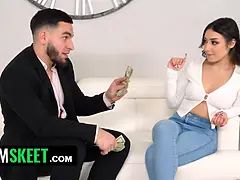 18 años, Americano, Niñera, Muñeca, Corridas faciales, Dinero, Gritar, Tabú