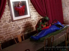 Arsch, Fetisch, Handjob, Latex, Masturbation, Gummi, Weibliche ejakulation, Strapon
