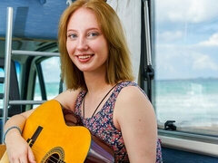 18 летние, Любители, Большая жопа, Большие сиськи, В клубе, Пальцем, Тощие, Стриптизерша