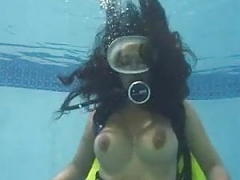 Sex Underwater refresh3