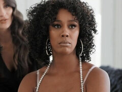 デカ尻, 人形, 指いじり, 異人種間, レズビアン, なめる, 剃毛, ストリッピング