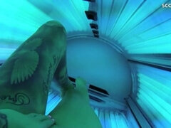 Amateur, Film complet, Allemand, Solarium, Se déshabiller, Dénudage, Adolescente, Serré