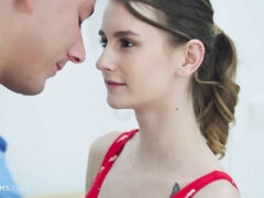 Rubia, Mamada, Vestido, Penetracion con dedos, Besar, Flaco, Tatuaje, Tetas