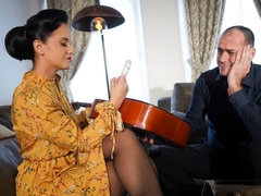 デカ尻, デカパイ, フェラチオ, 茶髪の, ドレス, 手コキする, 人妻の, 淫乱熟女