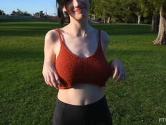 Tetas grandes, Natural, Tetas naturales, Al aire libre, Pov, Público, Tetas, Juguetes