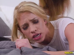 Anal, Cul, Tromperie, Lesbienne, Seins naturels, Rasée, Surprise, Nénés