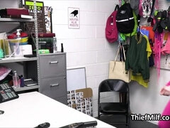 Leie, Grosse titten, Blondine, Hardcore, Mutti, Geld, Büro, Gestohlen
