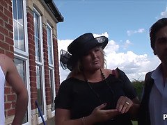 Grosse titten, Blondine, Paar, Fett, Gruppensex, Milf, Orgie, Ablutschen