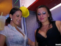 Vestidas, Club, Muñeca, Sexo duro, Interracial, Lesbiana, Orgía, Fiesta