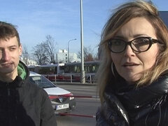 Blonde, Sucer une bite, Lunettes, Branlette thaïlandaise, De plein air, Pénis, Pov, Rasée
