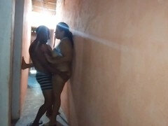 Américain, Arabe, Gros cul, Tromperie, Cocu, Japonaise, Soeurs, Espagnole