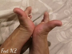 Naked toes, asmr feet, sweaty feet