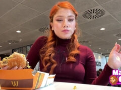 Blasen, Viele männer bespritzen eine frau, Spermaladung, Schwanz, Aufs gesicht abspritzen, Fetisch, Latina