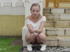 Arsch, Blondine, Süss, Riesig, Nackt, Im freien, Schuhe, Jungendliche (18+)