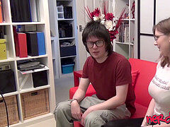 Минет, Член, Огромные размеры, Натуральные сиськи, От первого лица, Сосущие, Между сисек, Сиськи