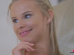 Lieveling, Grote kont, Grote mammen, Rondborstig, Pompom meid, Lesbisch, Natuurlijke tieten, Tieten likken