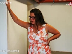 Cul, Belle grosse femme bgf, Gros cul, Brunette brune, Homme nu et filles habillées, Rondelette, Léchez, Rasée