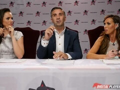 Entrevista, Tetas grandes, Negro, Mamada, Atragantadas, Latina, Tetas naturales, Pequeña