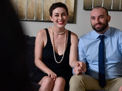 Pijpbeurt, Schattig, Hondjeshouding, Vingeren, Penis, Geschoren, Klap, Slet