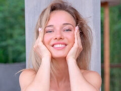 Incroyable, Blonde, Lunettes, Branlette thaïlandaise, Masturbation, De plein air, Solo, Nénés