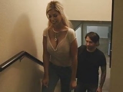 アメリカ人, 汚れた　, 指いじり, 手コキする, レズビアン, 淫乱熟女, オーガズム, おもらし