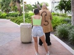 Arsch, Blasen, Hundestellung, Milf, Nippel, Im freien, Pov, Rasiert