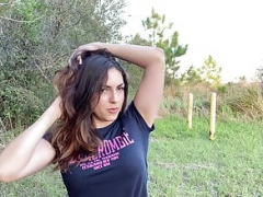 Americano, Penetracion con dedos, Despelote, Nudista, Al aire libre, Bajo la falda, Voyeur, Mojado