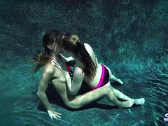 Blonde, Brunette brune, Poupée, Lesbienne, Chatte, Sous marin